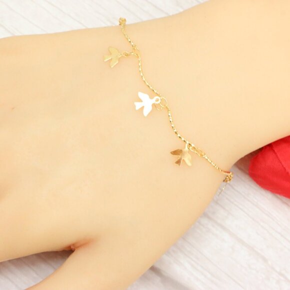 "Trendy Handmade Bracelet – A Thoughtful Gift for Girls & Women | UNVRC1032 - Picture 5 of 10